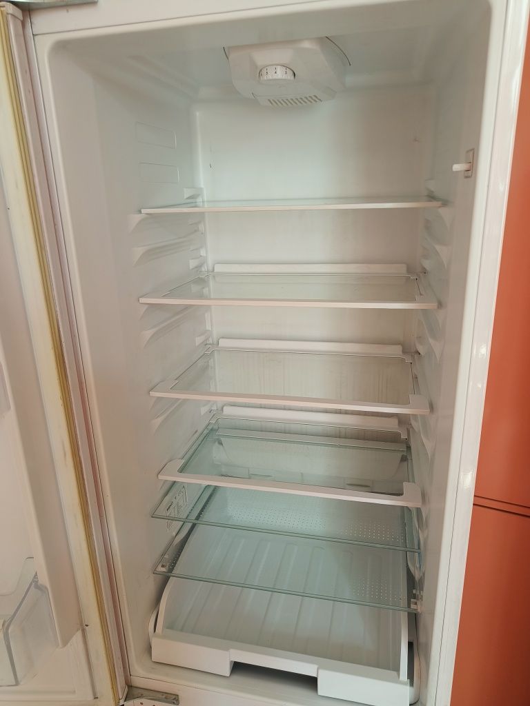 Lodówka do zabudowy Beko