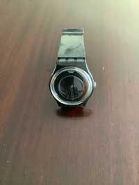 Relógio Swatch com bracelete ajustável