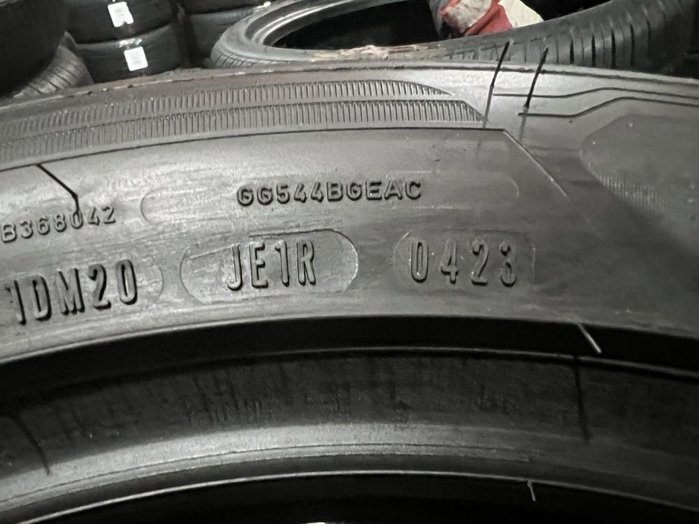 275/40/18+245/45/18 R18 Goodyear Asymmetric 2 RSC 4шт нові
