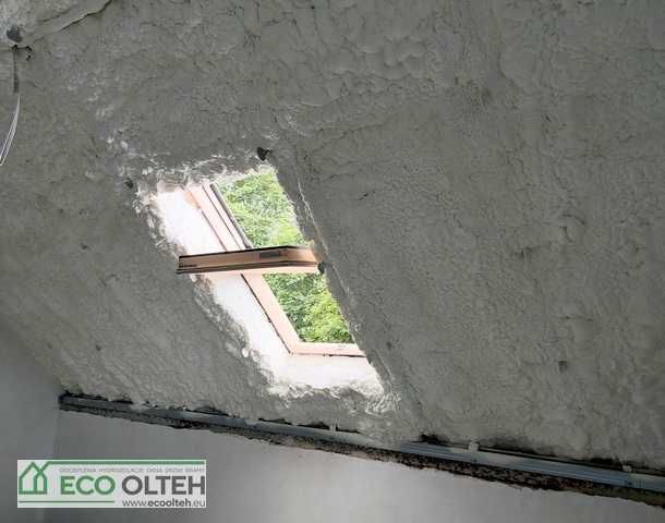 tanie ocieplanie poddaszy, stropów pianą PUR