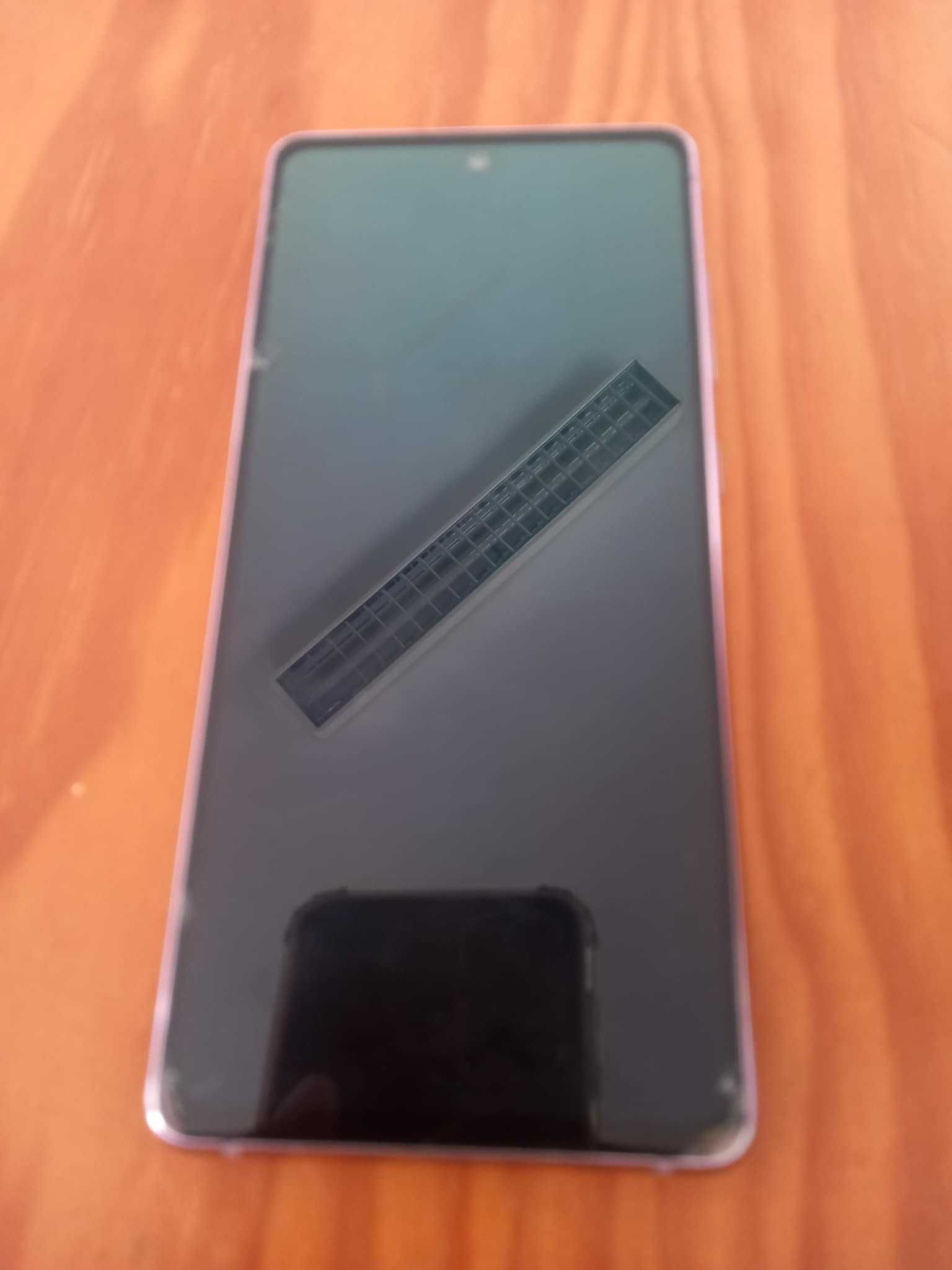 Vendo ou troco telemóvel