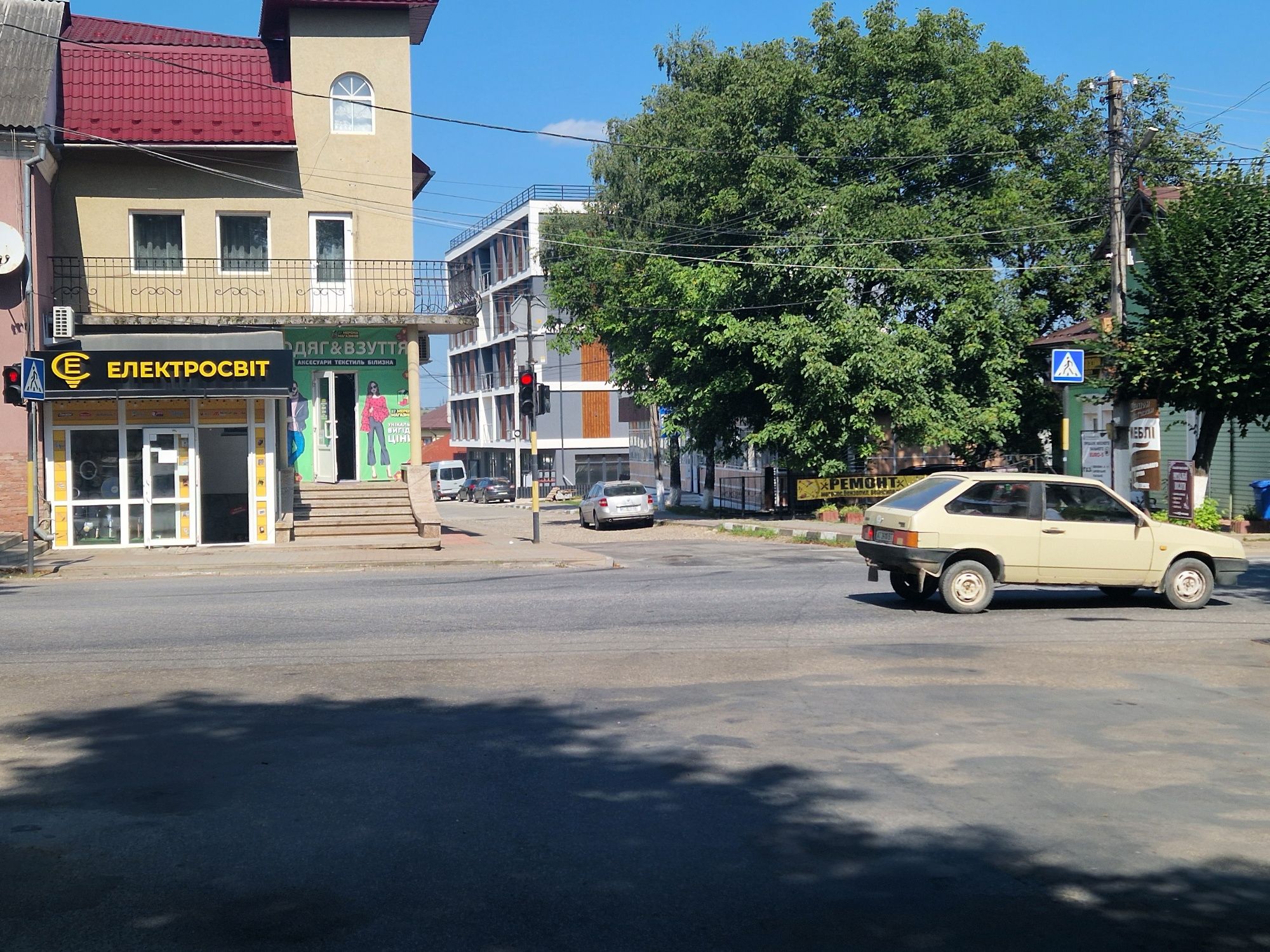 Продаж торгово-офісних приміщень в новобудові в м.Снятин