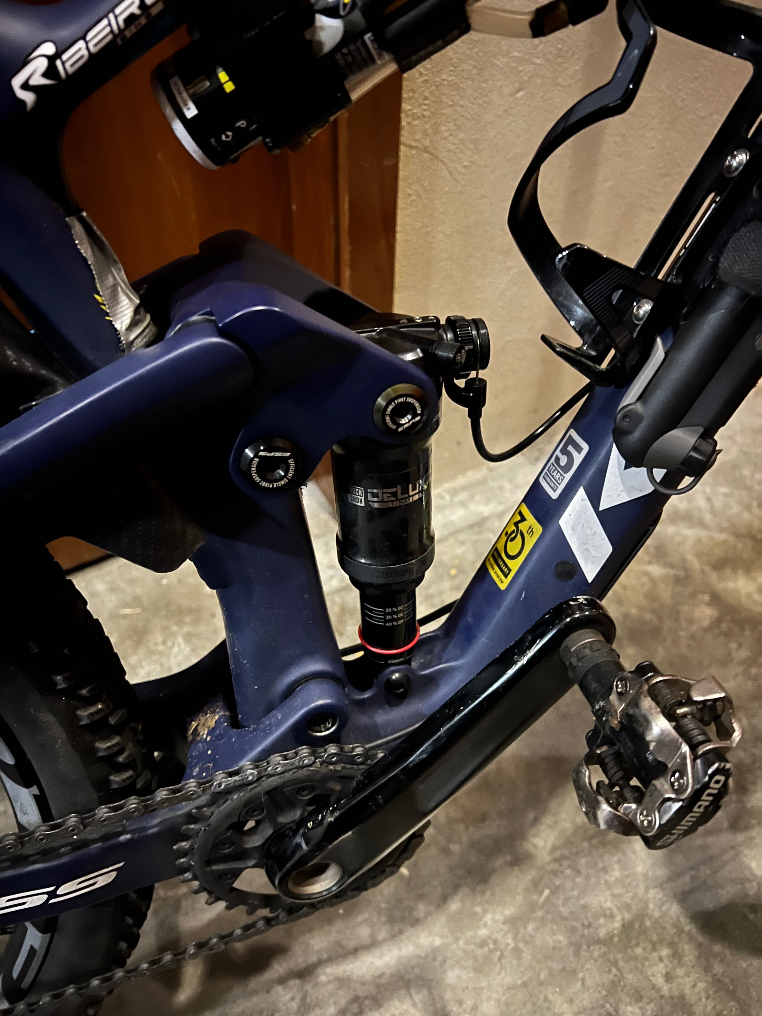 Bicicleta Kross Earth Tokyo Carbono Suspensão Total