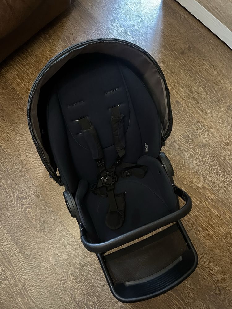 Продам коляску Anex m/type 2в1
