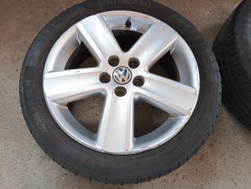 Opony letnie Continental 205/45 R16 H plus 5 felg