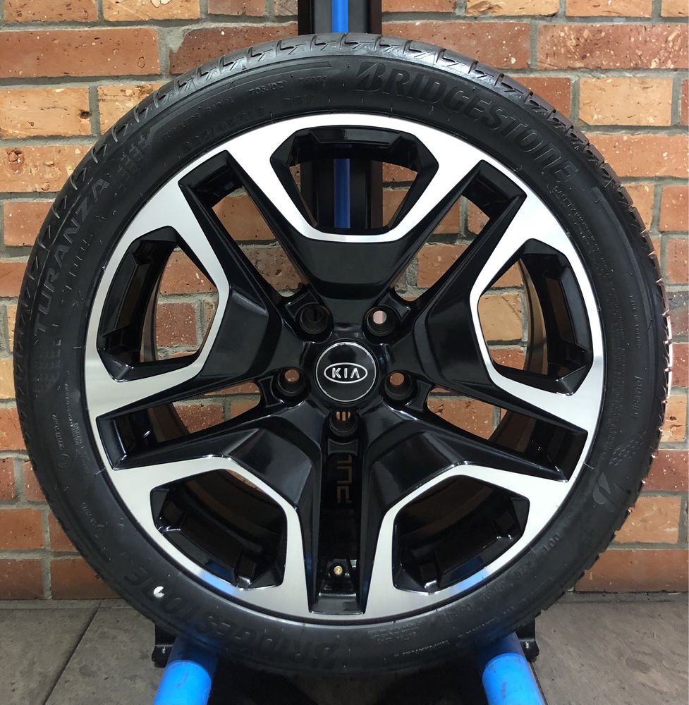 Koła letnie 18 KIA Stinger 5x114,3 ET45 225/45/18
