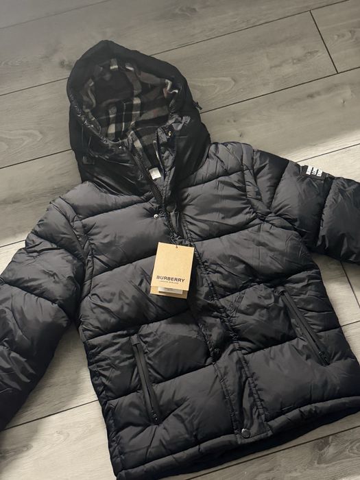 Курточка Burberry