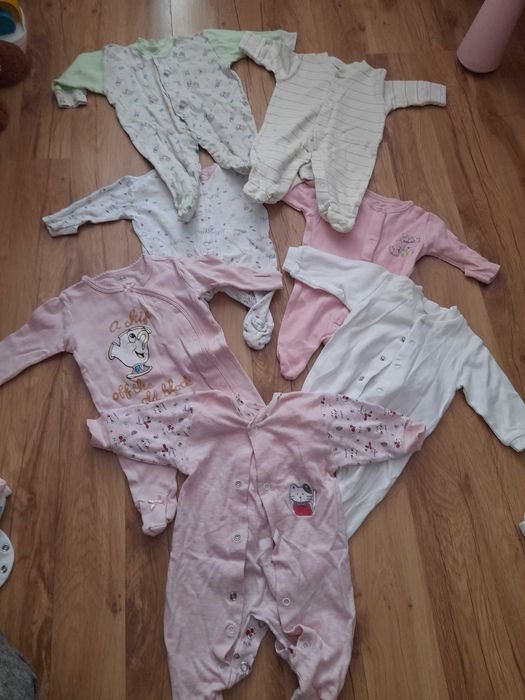 Paka ubranek dla noworodka zestaw wyprawka 32 szt body pajace spiochy