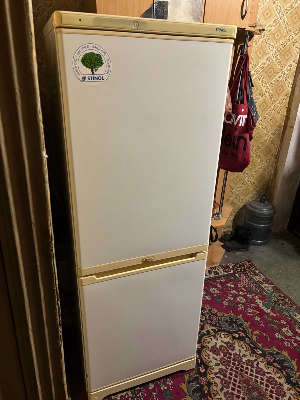 Холодильник Stinol