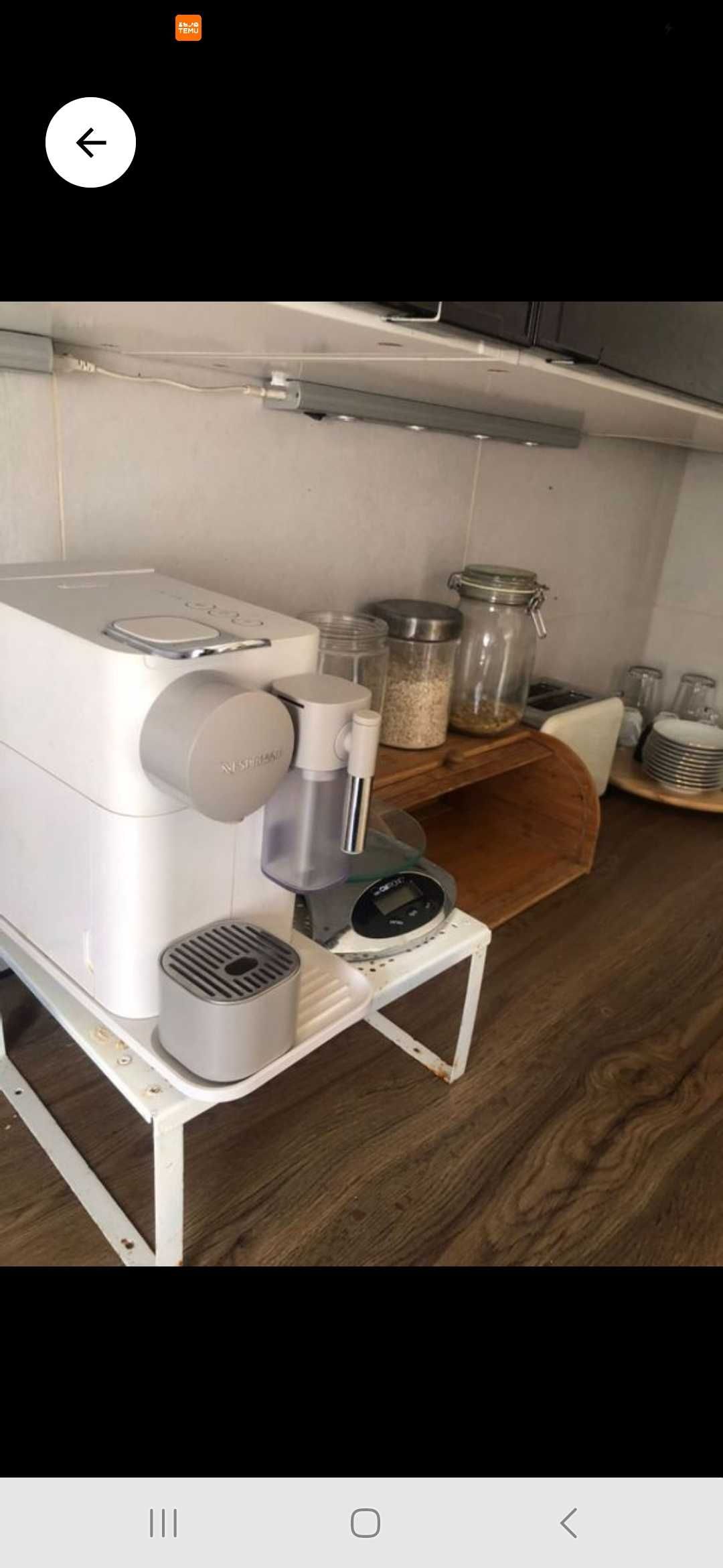 Alugo suite a casal universitários UA
