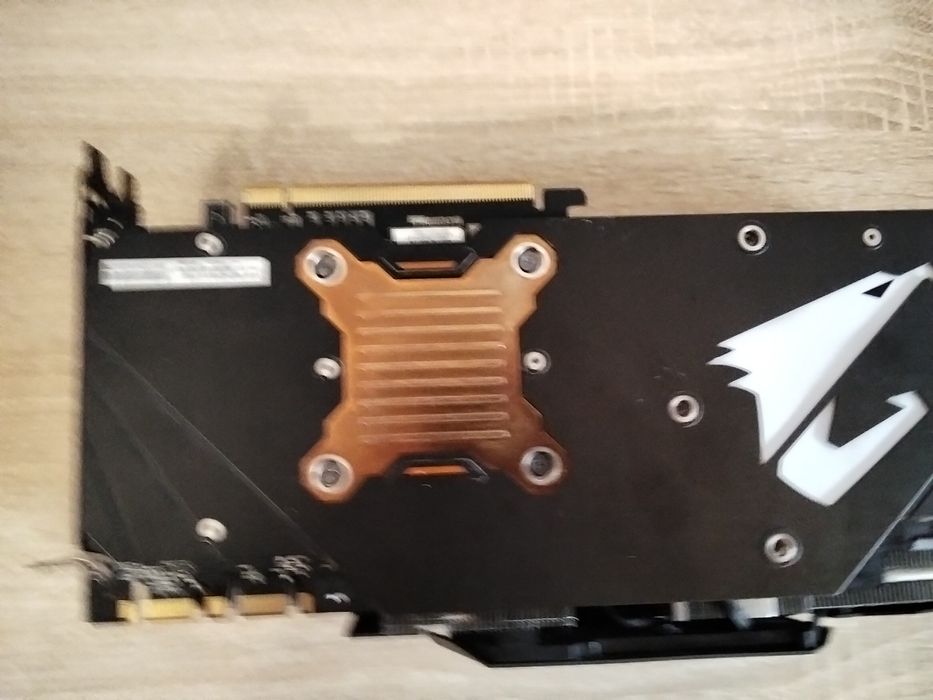 Gigabyte 1080 TI aorus 11gb