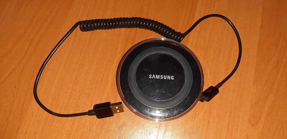 Бездротовий зарядний пристрій Samsung EP-PG920I + USB кабель