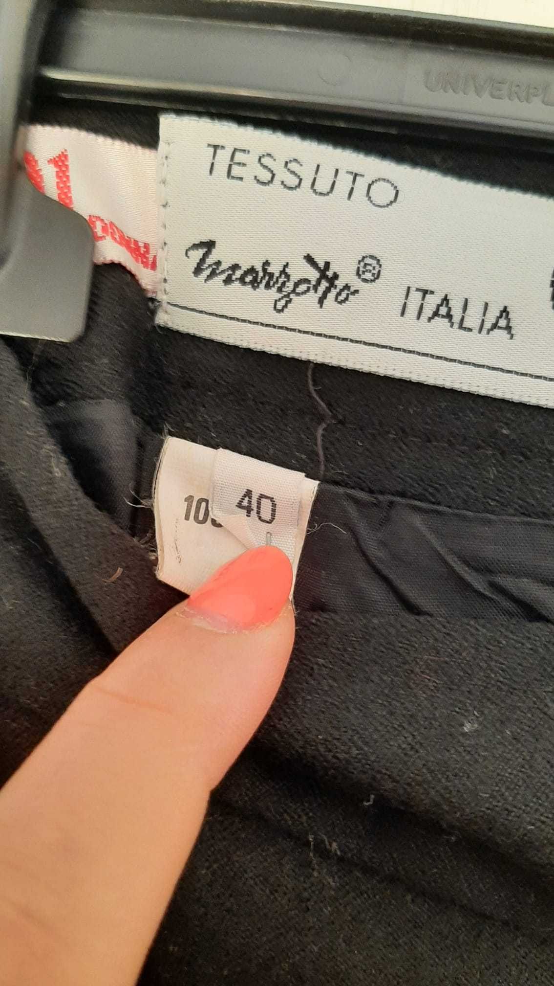 Saia preta em lã