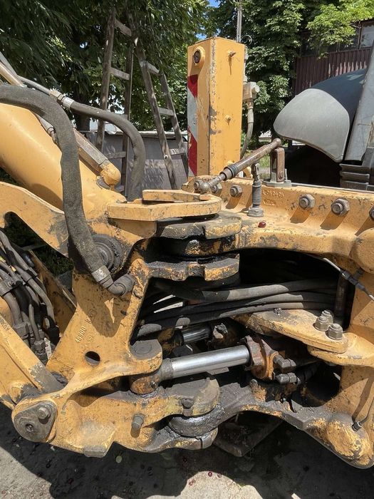 Екскаватор Case 580SR