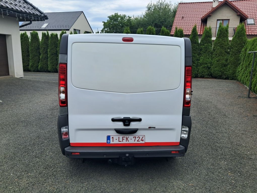 Opel Vivaro Long