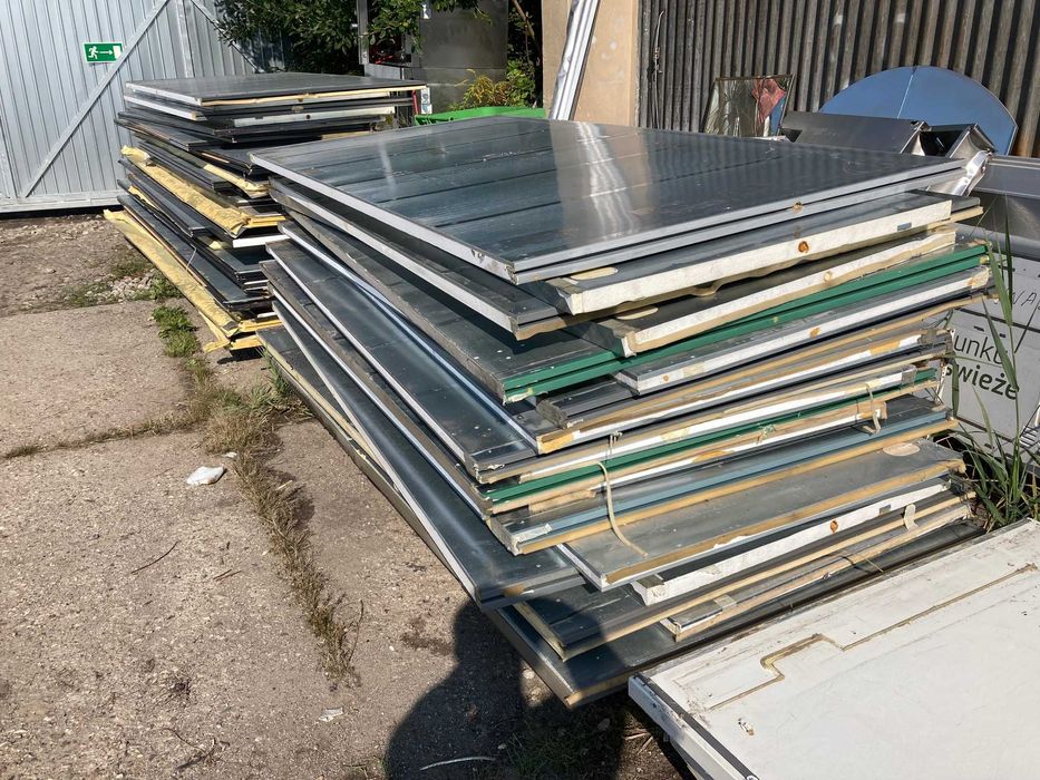 Płyta warstwowa z blachą ocynkowaną grubość - 4cm