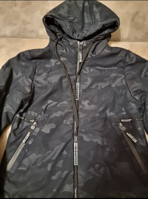 Курточка демисезонная р.146