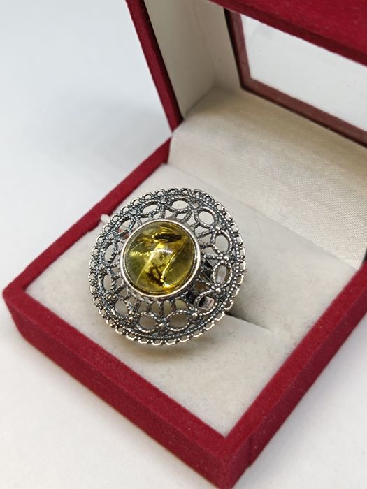 Srebrny pierścionek z cytrynowym bursztynem regulowany, rezerwacja