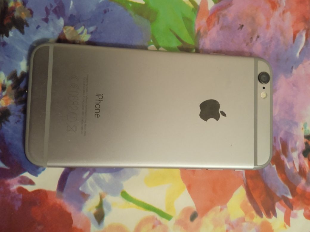 Uszkodzony iPhone 6