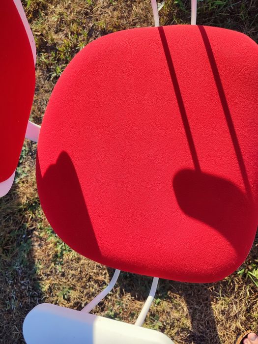 Krzesło obrotowe dla dziecka na kółkach Agata Meble