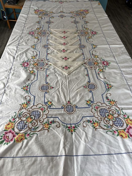 Toalha de mesa bordado a ponto cruz manual 155 × 257 e 6 Guardanapos