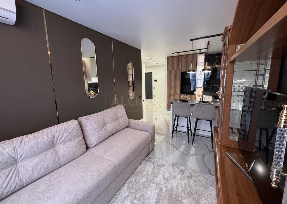 Неймовірна 1 км квартира з дорогим ремонтом в сучасному ЖК