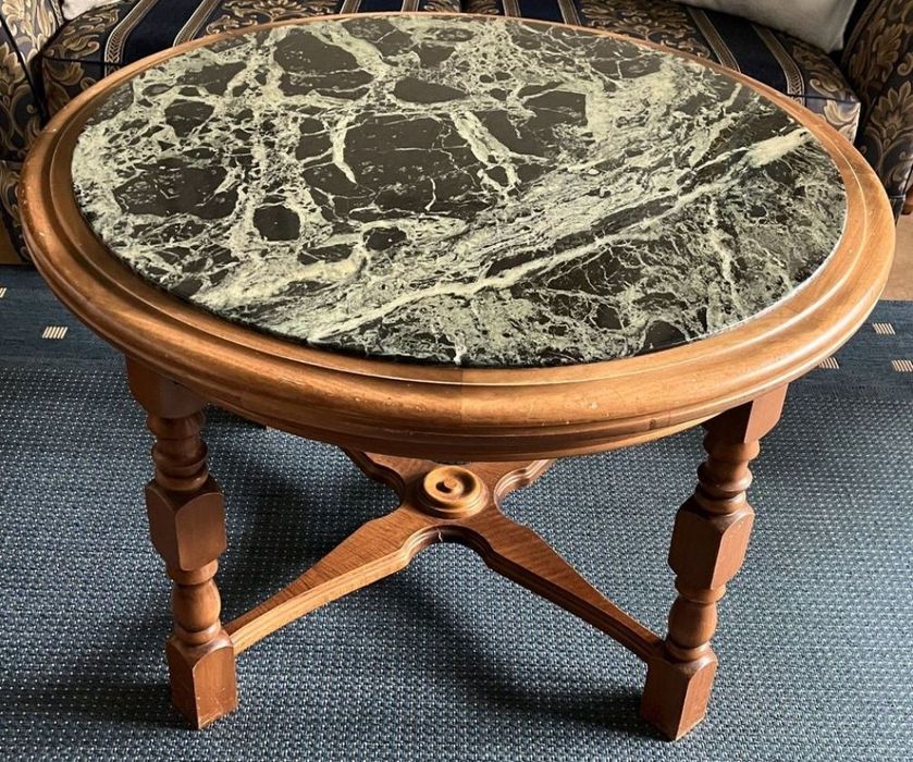 Drewniany stolik z marmurowym blatem - prosto z Niemiec + dostawa