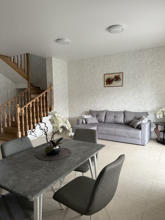 Шикарний будинок з комфортом