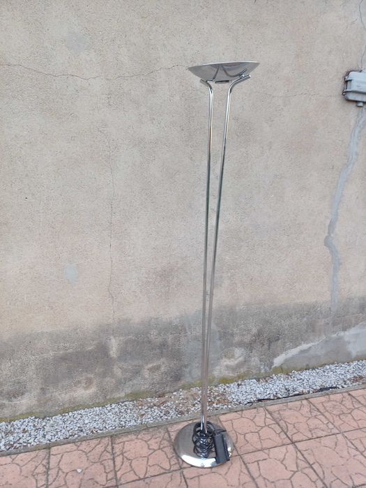 Lampa stojąca nocna