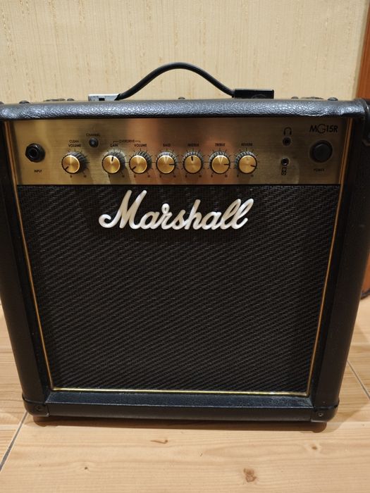 Комбо підсилювач Marshall MG15R