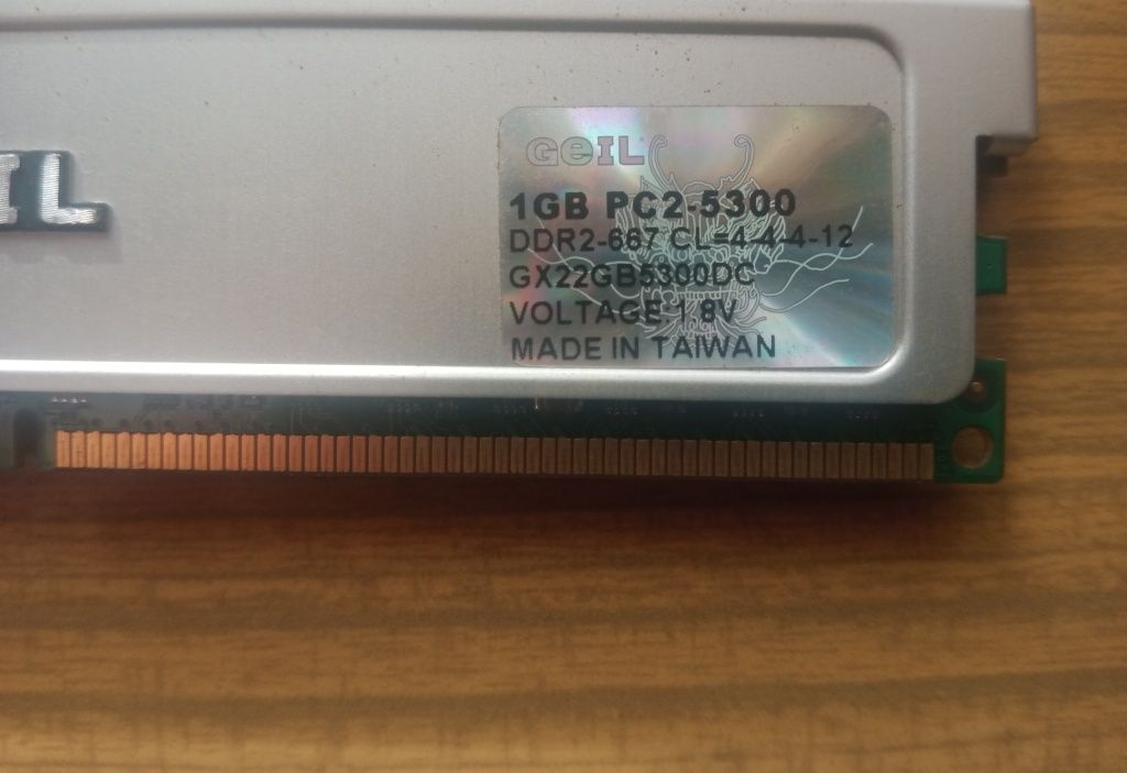 Pamięć ram GEIL PC2-5300 1GB