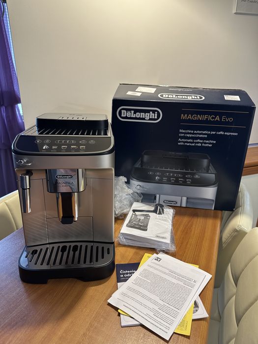 Кофемашина DELONGHI Magnifica Evo(Гарантия 27.02.2026 ROZETKA 23099гр)