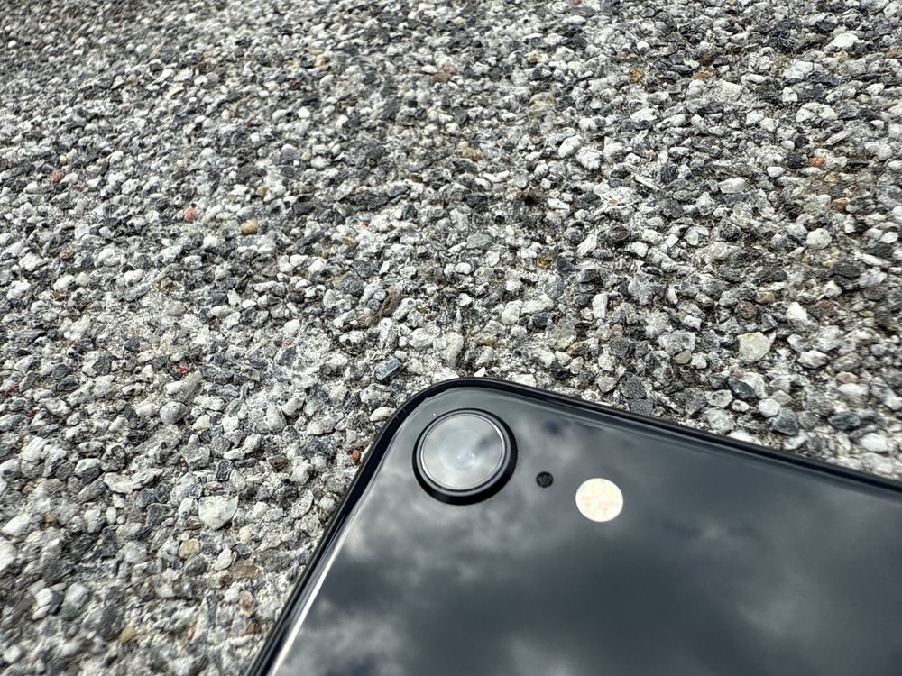 iPhone SE 2022 zadbany