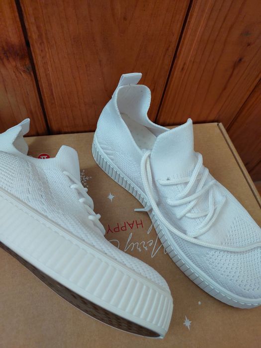 Кеди білі та легкі, нові, 36 розмір