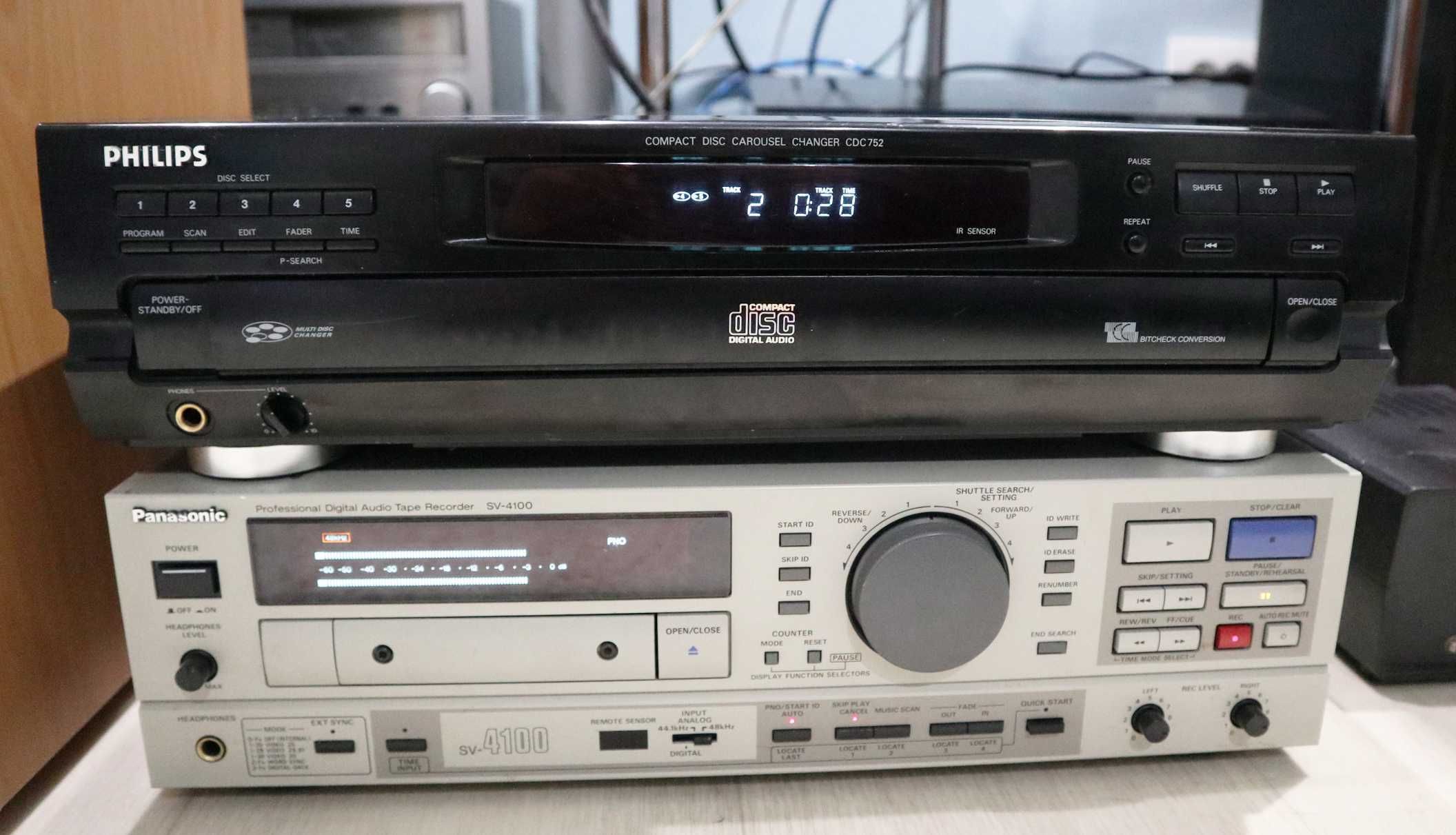 CD проигрыватель  PIONEER PD-4300 PHILIPS CDC-752