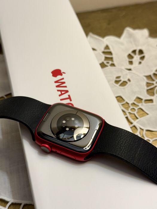 Apple Watch Series 8 GPS+Cellular 45mm (Product Red)
