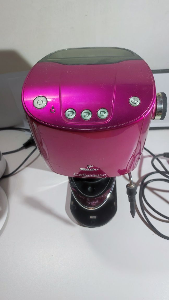 Продам кофеварки TCHIBO CAFISSIMO и Pfilips Senseo