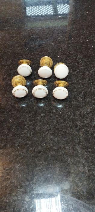 Puxadores em porcelana 6