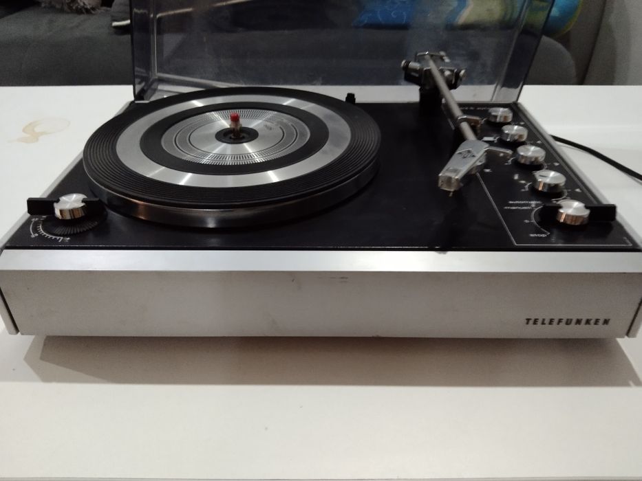 Gramofon TELEFUNKEN Automatic