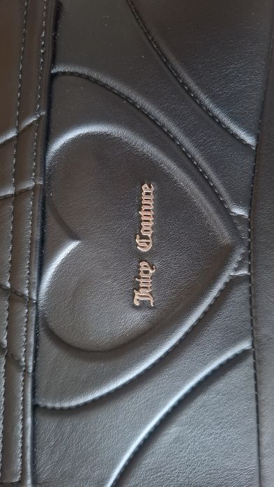 Juicy Couture
Torebka z ozdobnymi szwami model ‘EMILIY’ - czarny
Toreb