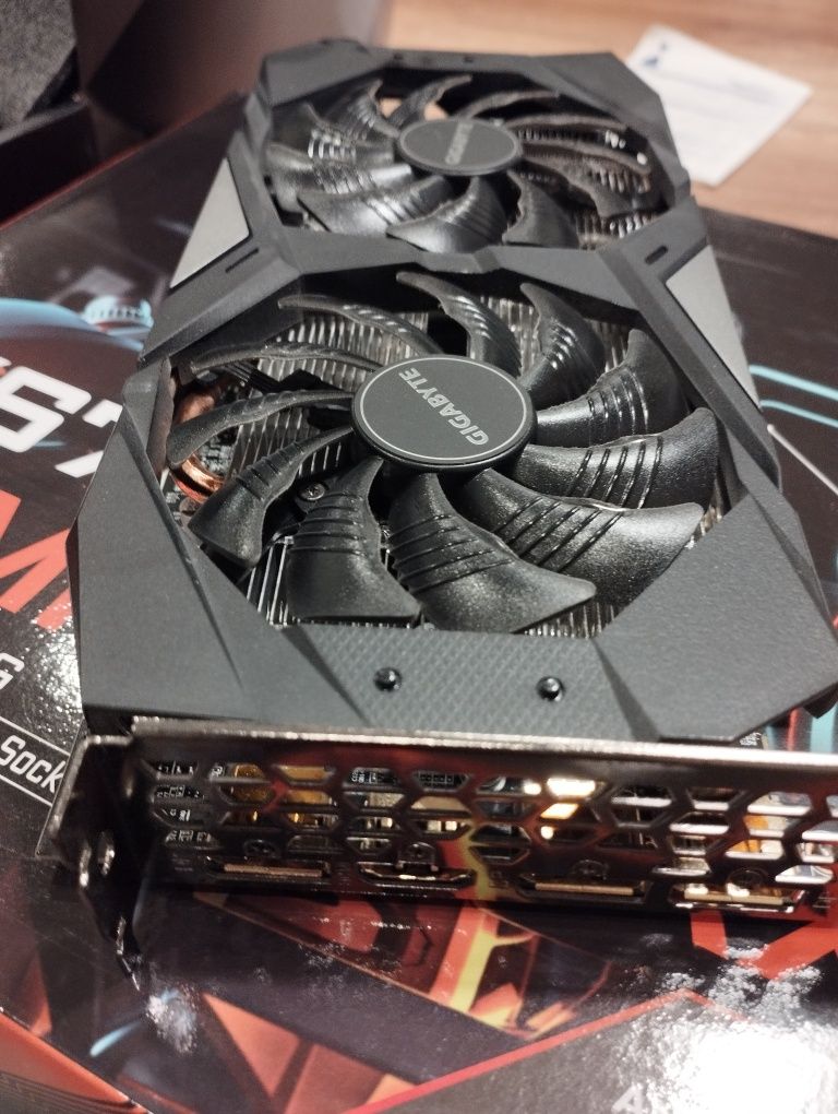 Karta graficzna Gigabyte Geforce GTX 1660 Super
