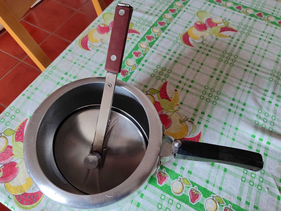 Panela de pressão Hawkins