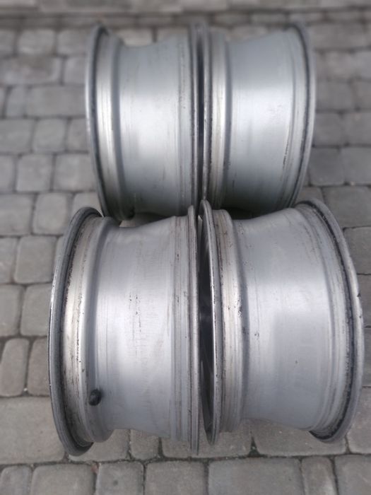Продам титани на 14 шкода фабія