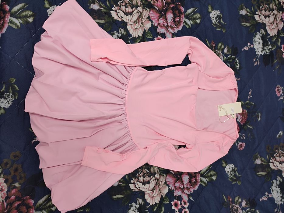 Nowa z metką sukienka mini bombka rozm M