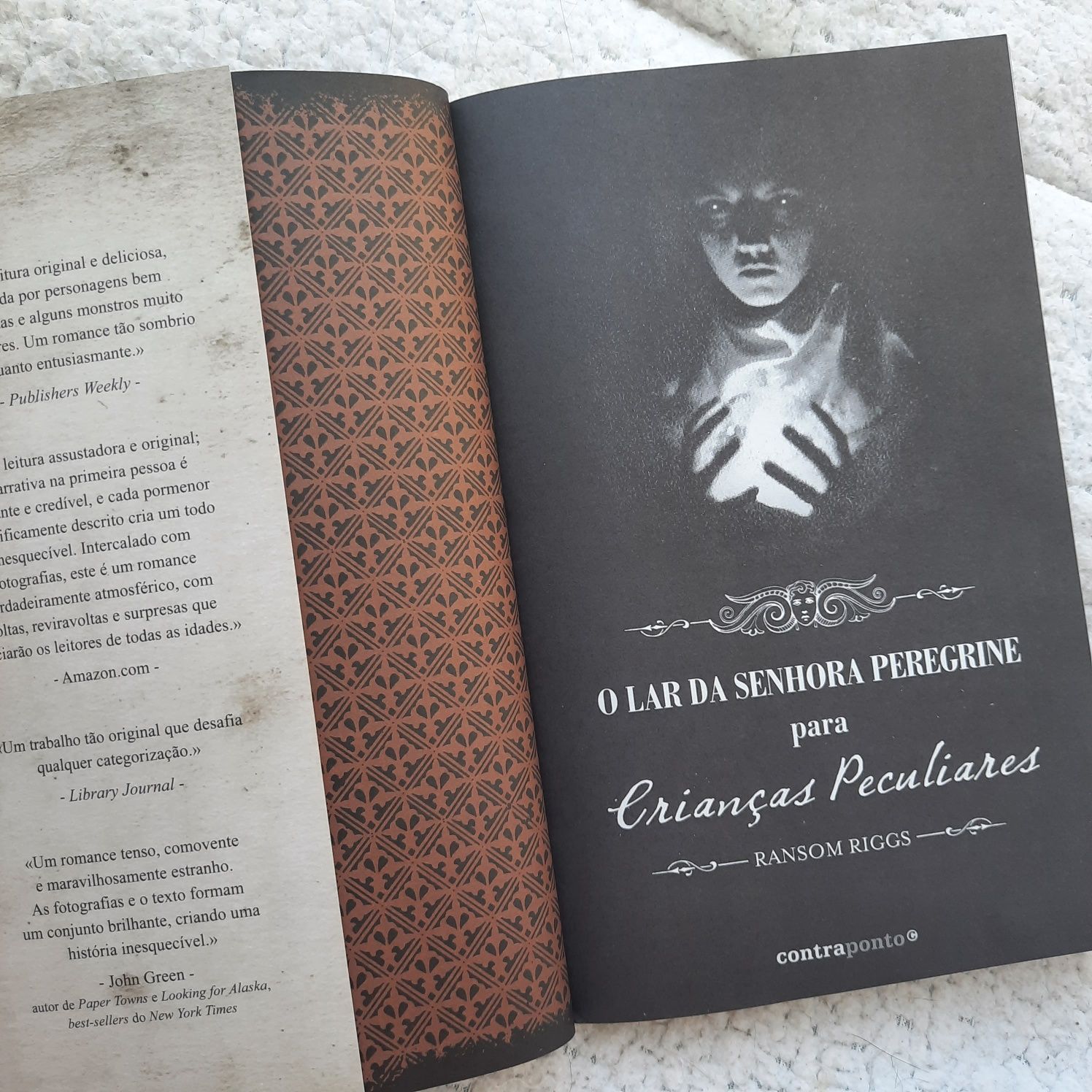 Lar da Senhora Peregrine para crianças peculiares de Ransom Riggs