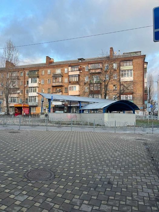 без %  трикімнатна Соломʼянський район по вул. Вацлава Гавела 57/38