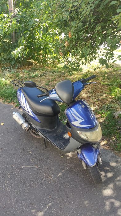 Скутер Keeway Huricane