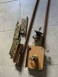 Kit fechadura, trancas + ferragens