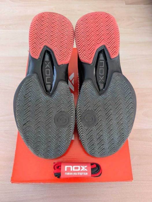 Sapatilhas Padel Nox AT10 Calatluxnero