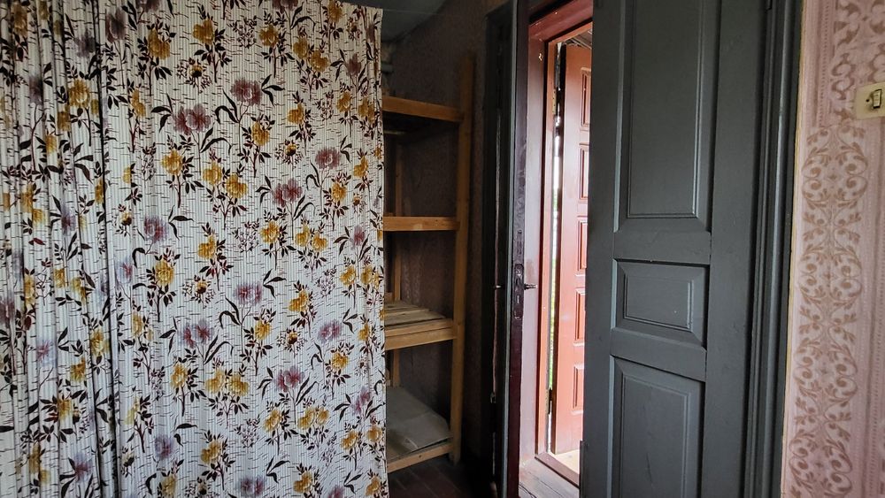 Здаю половину будинку